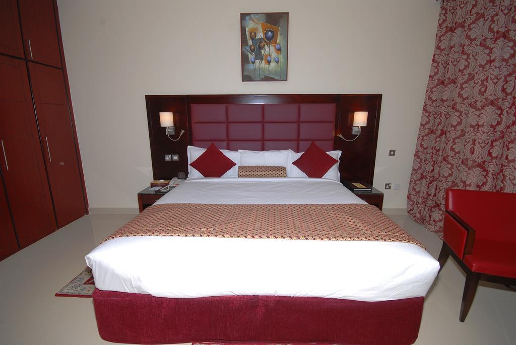 Ramee Rose Hotel apartamentos Abu Dabi Exterior foto