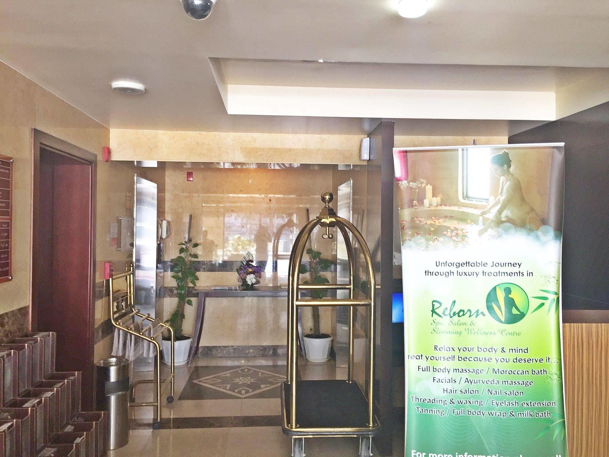 Ramee Rose Hotel apartamentos Abu Dabi Exterior foto